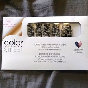 Hiss and Make Up nail polish strips